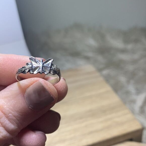 Vintage 90’s Black Hills Silver Sterling Butterfly Ring Size 7 - Picture 13 of 17